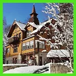 Apartmán Apartamenty Willa Nimfa
