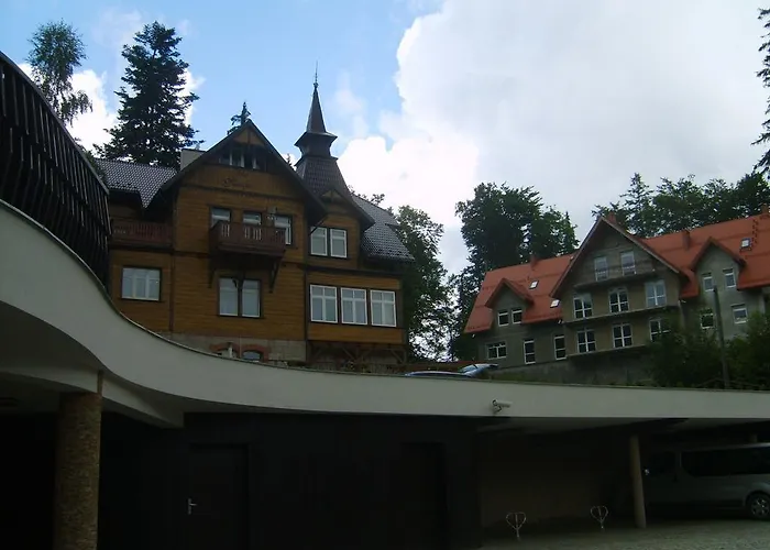 Apartamenty W Willi Nimfa シクラルスカ・ポレンバ